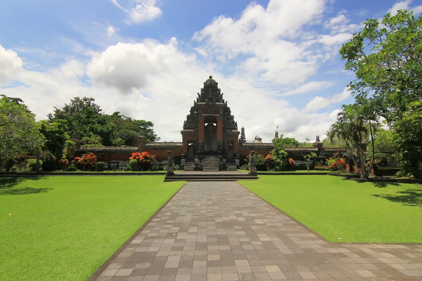 Taman Ayun Temple